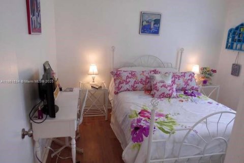 Condominio en venta en Boynton Beach, Florida, 2 dormitorios, 80.27 m2 № 1892177 - foto 15