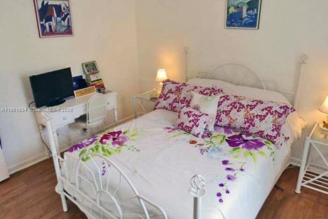 Condominio en venta en Boynton Beach, Florida, 2 dormitorios, 80.27 m2 № 1892177 - foto 16