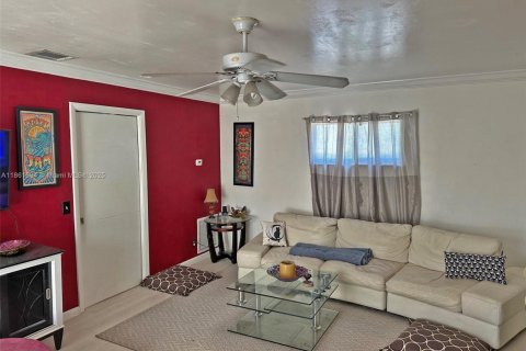 Condominio en venta en Boynton Beach, Florida, 2 dormitorios, 80.27 m2 № 1892177 - foto 10