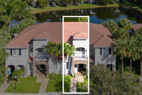 Купить кондоминиум в Мирамар, Флорида 3 спальни, 121.33м2, № 1957324 - фото 2