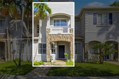 Купить кондоминиум в Мирамар, Флорида 3 спальни, 121.33м2, № 1957324 - фото 4