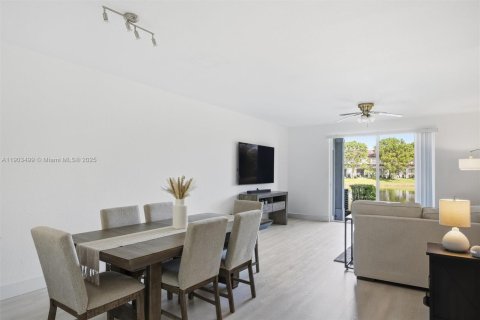 Купить кондоминиум в Мирамар, Флорида 3 спальни, 121.33м2, № 1957324 - фото 13