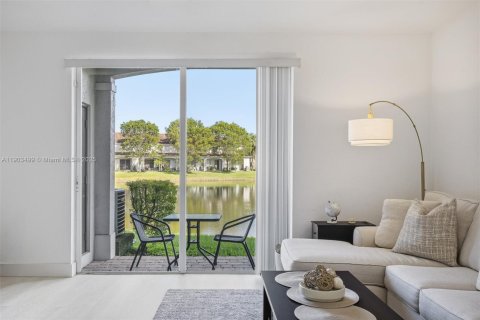 Купить кондоминиум в Мирамар, Флорида 3 спальни, 121.33м2, № 1957324 - фото 18