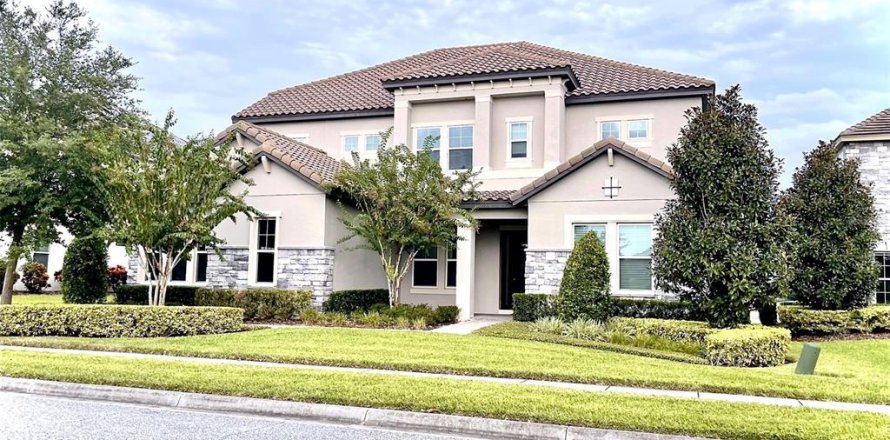 House in Winter Garden, Florida 6 bedrooms, 480.68 sq.m. № 2155992