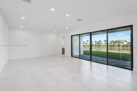 Casa en venta en Palm Beach Gardens, Florida, 5 dormitorios, 396.41 m2 № 2048728 - foto 11