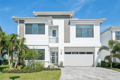 Casa en Palm Beach Gardens, Florida 5 dormitorios, 396.41 m2 № 2048728