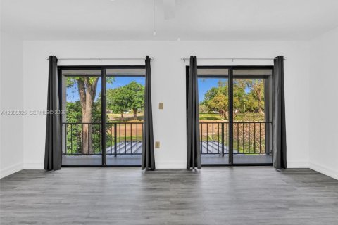 Купить таунхаус в Хайалиа, Флорида 2 спальни, 148.64м2, № 2065119 - фото 20