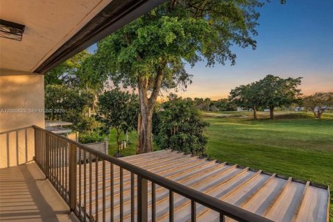 Купить таунхаус в Хайалиа, Флорида 2 спальни, 148.64м2, № 2065119 - фото 22