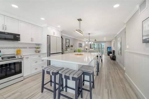 Copropriété à vendre à Sarasota, Floride: 2 chambres, 109.81 m2 № 2405395 - photo 3