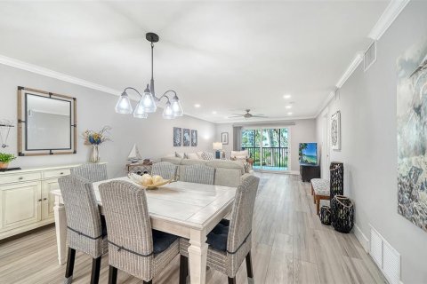 Copropriété à vendre à Sarasota, Floride: 2 chambres, 109.81 m2 № 2405395 - photo 4