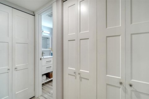 Copropriété à vendre à Sarasota, Floride: 2 chambres, 109.81 m2 № 2405395 - photo 26
