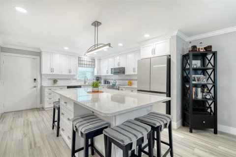 Copropriété à vendre à Sarasota, Floride: 2 chambres, 109.81 m2 № 2405395 - photo 15