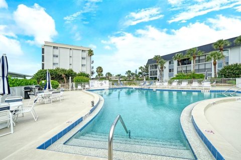 Copropriété à vendre à Sarasota, Floride: 2 chambres, 109.81 m2 № 2405395 - photo 30