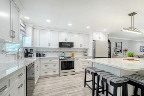 Copropriété à vendre à Sarasota, Floride: 2 chambres, 109.81 m2 № 2405395 - photo 18