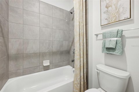 Casa en venta en Grand Island, Florida, 4 dormitorios, 211.54 m2 № 2113357 - foto 24