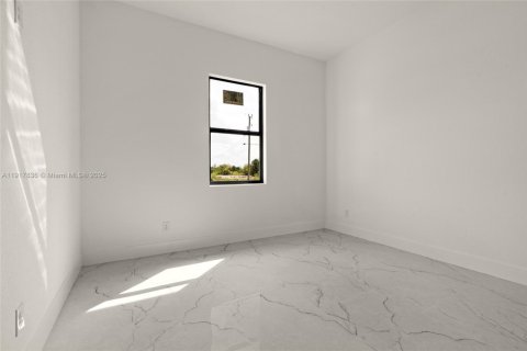 House in Lehigh Acres, Florida 3 bedrooms, 151.43 sq.m. № 1972644 - photo 29