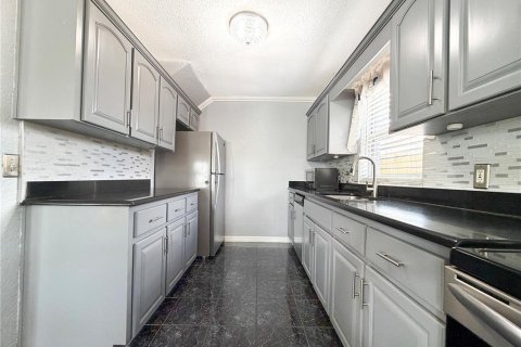 Casa en venta en Orlando, Florida, 3 dormitorios, 130.06 m2 № 2272745 - foto 12