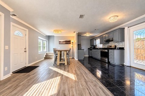 Casa en venta en Orlando, Florida, 3 dormitorios, 130.06 m2 № 2272745 - foto 9