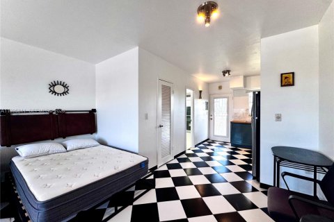 Condominio en alquiler en Miami Beach, Florida, 37.16 m2 № 2063176 - foto 7