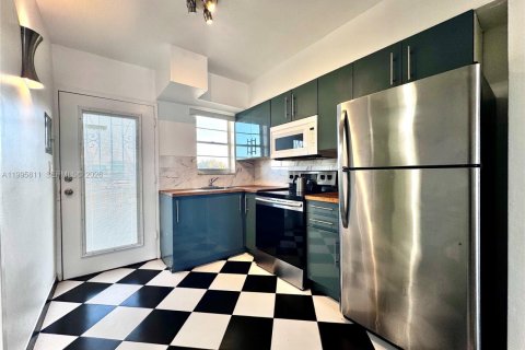 Condominio en alquiler en Miami Beach, Florida, 37.16 m2 № 2063176 - foto 4