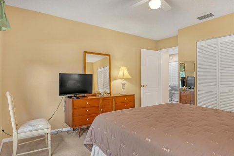 House in Delray Beach, Florida 3 bedrooms, 194.63 sq.m. № 2146987 - photo 29