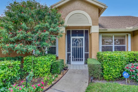 House in Delray Beach, Florida 3 bedrooms, 194.63 sq.m. № 2146987 - photo 4