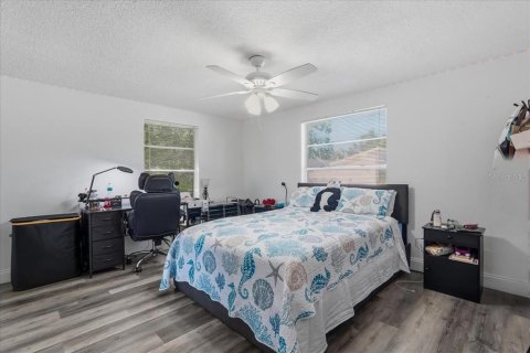 Immobilier commercial à vendre à Tampa, Floride: 2 chambres, 123.75 m2 № 2419219 - photo 25