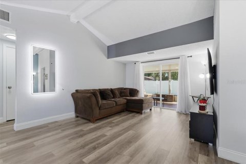 Immobilier commercial à vendre à Tampa, Floride: 2 chambres, 123.75 m2 № 2419219 - photo 5