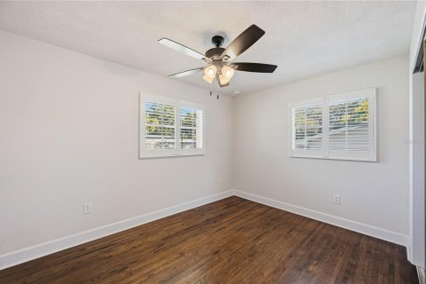 Villa ou maison à vendre à Lakeland, Floride: 4 chambres, 158.03 m2 № 2416682 - photo 15
