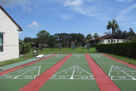 House in Stuart, Florida 2 bedrooms, 100.71 sq.m. № 1943556 - photo 30