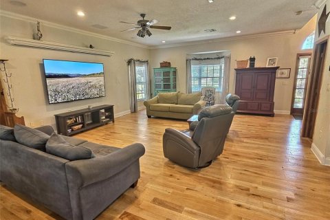 House in Valrico, Florida 4 bedrooms, 290.04 sq.m. № 1848567 - photo 3