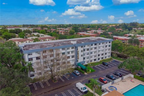 Copropriété à vendre à Coral Springs, Floride: 1 chambre, 56.3 m2 № 1996582 - photo 28