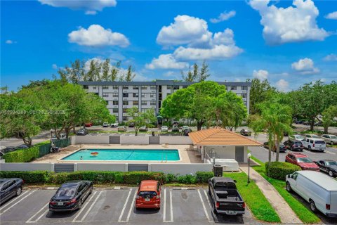 Copropriété à vendre à Coral Springs, Floride: 1 chambre, 56.3 m2 № 1996582 - photo 20