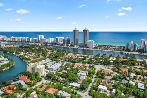 Casa en venta en Miami Beach, Florida, 3 dormitorios, 182.65 m2 № 1964277 - foto 22