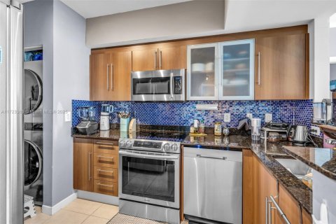 Condominio en venta en Miami, Florida, 3 dormitorios, 131.55 m2 № 2034738 - foto 5