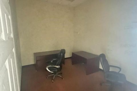 Propiedad comercial en alquiler en Orlando, Florida, 1157.56 m2 № 1826205 - foto 6