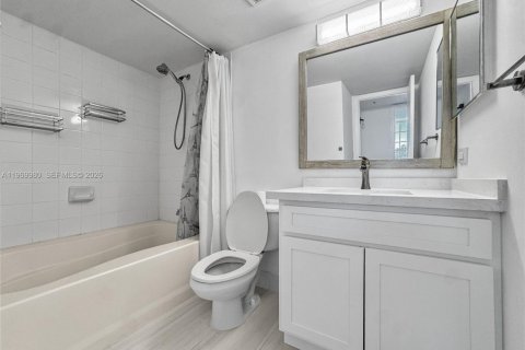 Condominio en alquiler en Miramar, Florida, 3 dormitorios, 104.52 m2 № 2033753 - foto 15