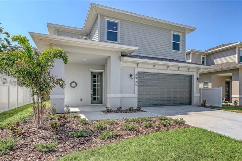 House in Bradenton, Florida 4 bedrooms, 186.18 sq.m. № 1855775 - photo 1