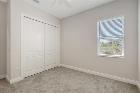 House in Bradenton, Florida 4 bedrooms, 186.18 sq.m. № 1855775 - photo 14