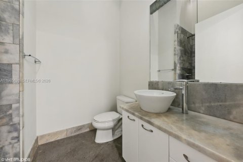 Condo in Fort Lauderdale, Florida, 2 bedrooms  № 2047974 - photo 15