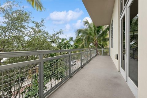 Condo in Fort Lauderdale, Florida, 2 bedrooms  № 2047974 - photo 16
