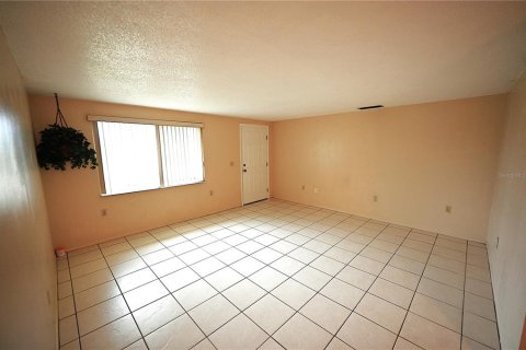 Casa en venta en North Port, Florida, 2 dormitorios, 124.95 m2 № 2213685 - foto 6