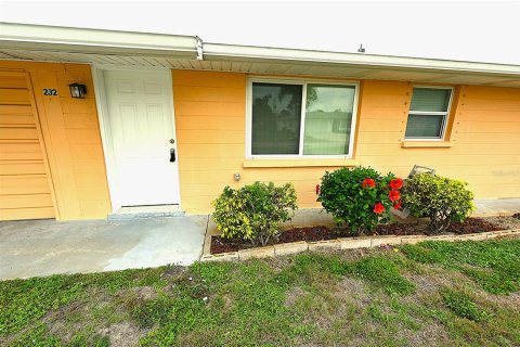 Casa en venta en North Port, Florida, 2 dormitorios, 124.95 m2 № 2213685 - foto 2
