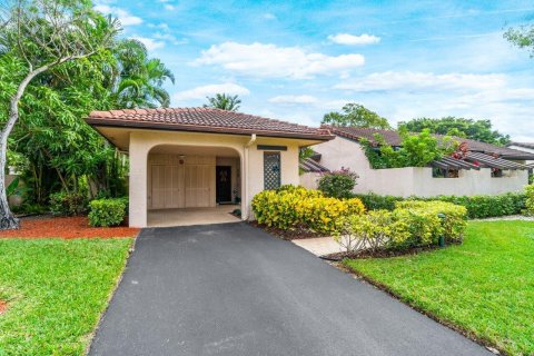 Villa ou maison à vendre à Boca Raton, Floride: 2 chambres, 141.21 m2 № 1170969 - photo 1