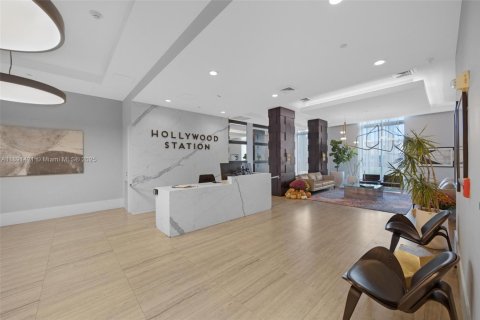 Condominio en venta en Hollywood, Florida, 1 dormitorio, 74.32 m2 № 1943807 - foto 16