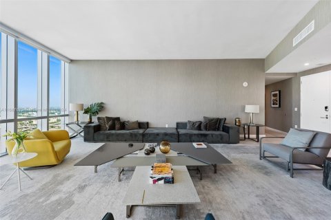 Copropriété à vendre à Miami, Floride: 4 chambres, 307.69 m2 № 2077133 - photo 4