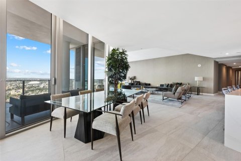 Copropriété à vendre à Miami, Floride: 4 chambres, 307.69 m2 № 2077133 - photo 13