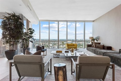 Copropriété à vendre à Miami, Floride: 4 chambres, 307.69 m2 № 2077133 - photo 7