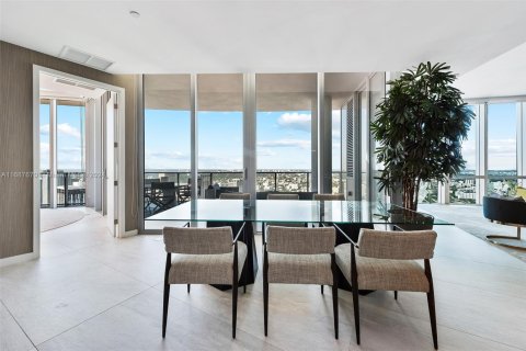 Copropriété à vendre à Miami, Floride: 4 chambres, 307.69 m2 № 2077133 - photo 15