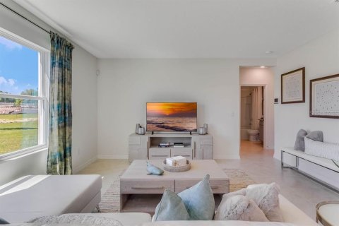 Villa ou maison à vendre à New Smyrna Beach, Floride: 5 chambres, 241.64 m2 № 1785452 - photo 12